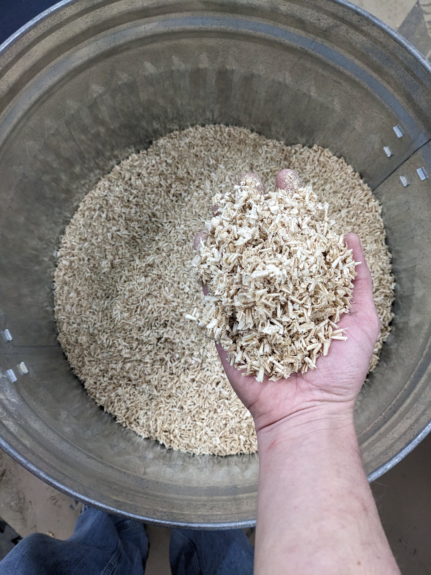 z  Animal Bedding Organic Woodchips